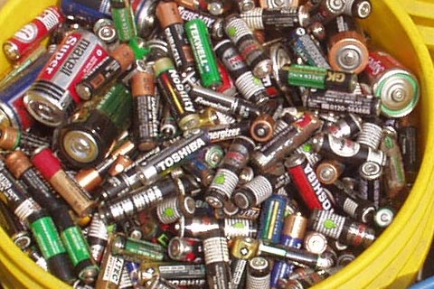 铁锂电池回收,电瓶上门回收|汽车废旧电池回收